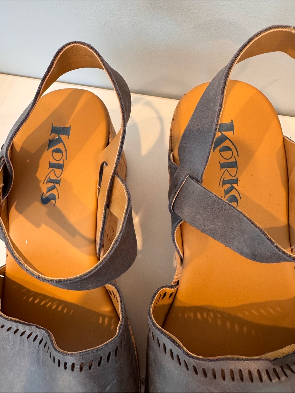 Korks Gray Leather Platform 3” Wedges - Picture 3 of 6